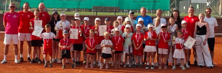 Kinder und Trainer